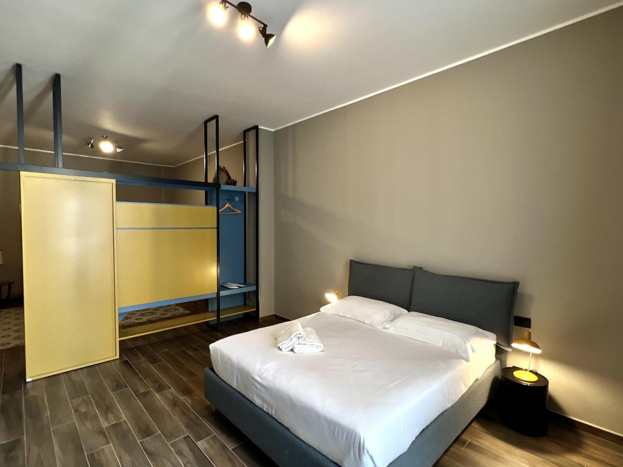 Palazzo Zippitelli Apartments Bari Habitación foto